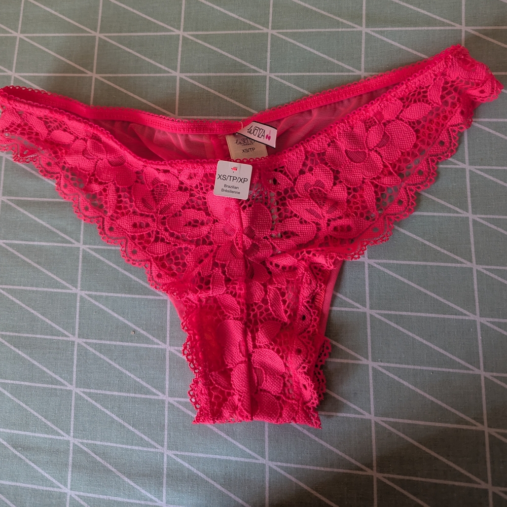 La SENZA Pink Lace Panties with Ruffled Edges